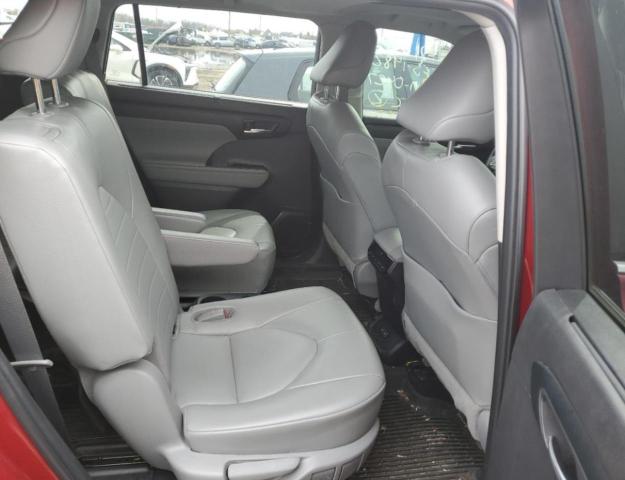5TDHZRBH6NS570427 - 2022 TOYOTA HIGHLANDER XLE RED photo 11