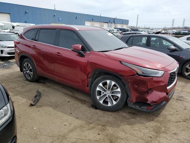 5TDHZRBH6NS570427 - 2022 TOYOTA HIGHLANDER XLE RED photo 4