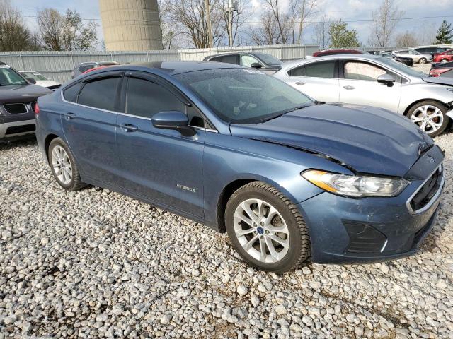 3FA6P0LU2KR203792 - 2019 FORD FUSION SE BLUE photo 4