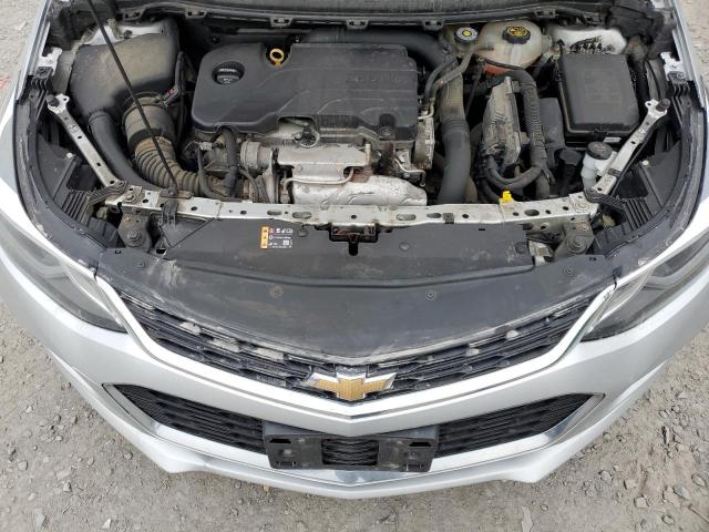 1G1BE5SM6J7226715 - 2018 CHEVROLET CRUZE LT SILVER photo 11