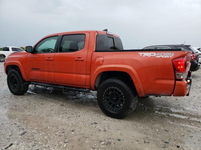 5TFCZ5AN4HX083476 - 2017 TOYOTA TACOMA DOUBLE CAB ORANGE photo 2