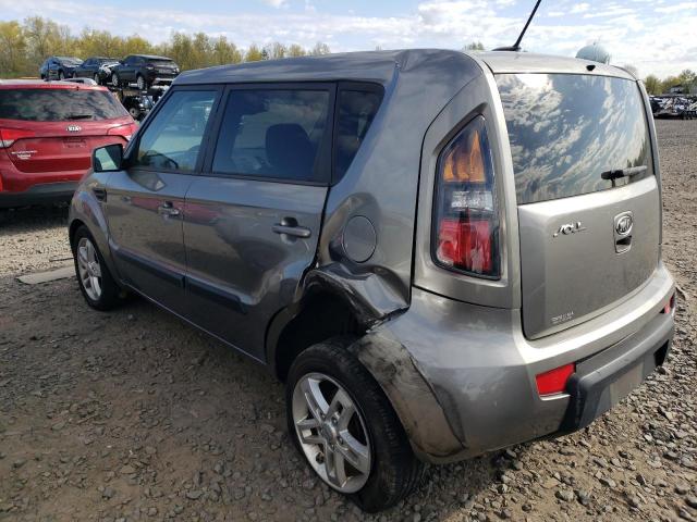 KNDJT2A21B7226193 - 2011 KIA SOUL + SILVER photo 2