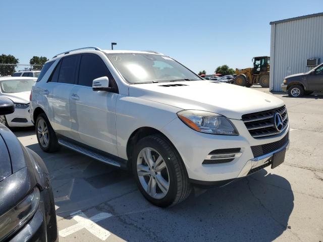 4JGDA5HB9CA084010 - 2012 MERCEDES-BENZ ML 350 4MATIC WHITE photo 4