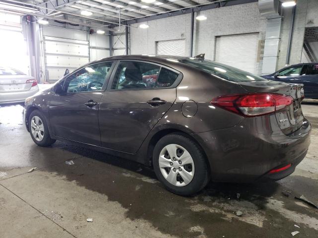 3KPFK4A78HE157589 - 2017 KIA FORTE LX BROWN photo 2