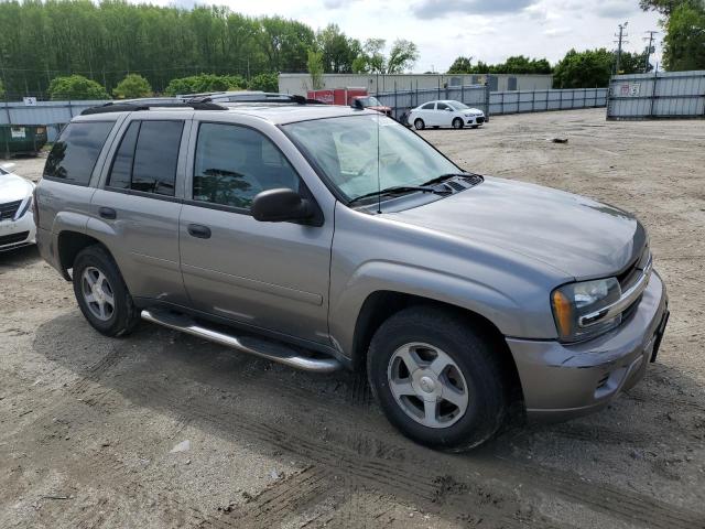 1GNDT13S262239484 - 2006 CHEVROLET TRAILBLAZE LS GRAY photo 4