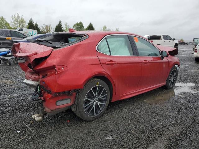 4T1G11AK7MU481926 - 2021 TOYOTA CAMRY SE RED photo 3