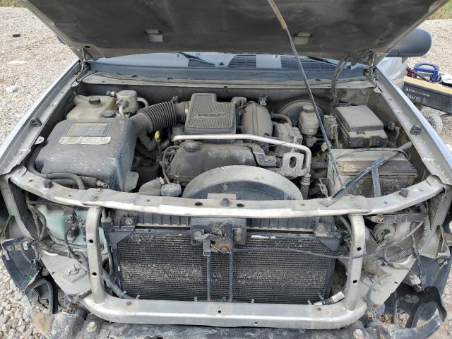 1GNDT13S142337645 - 2004 CHEVROLET TRAILBLAZE LS SILVER photo 11