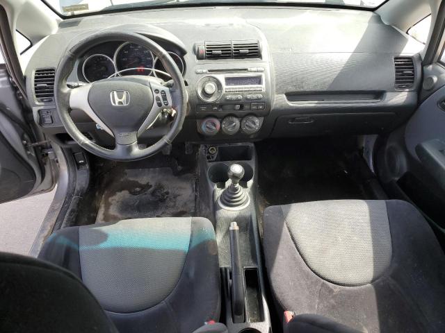 JHMGD37667S031829 - 2007 HONDA FIT S SILVER photo 8