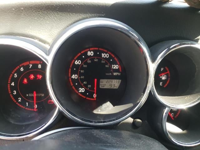 2T1KR32E66C556904 - 2006 TOYOTA COROLLA MA XR SILVER photo 9