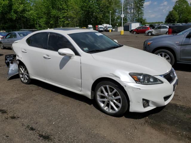 JTHCF5C2XB5048096 - 2011 LEXUS IS 250 WHITE photo 4