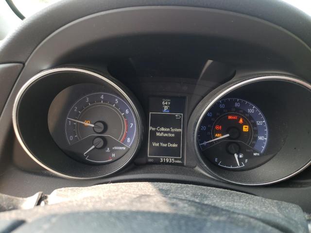 JTNKARJE7JJ558925 - 2018 TOYOTA COROLLA IM WHITE photo 9