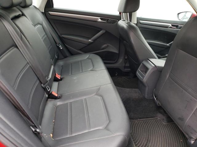1VWDT7A30HC070454 - 2017 VOLKSWAGEN PASSAT R-LINE Qırmızı foto 10