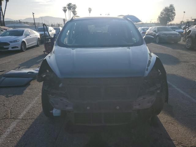 1FMCU0GD4JUD37545 - 2018 FORD ESCAPE SE ნაცრისფერი ფოტო 5