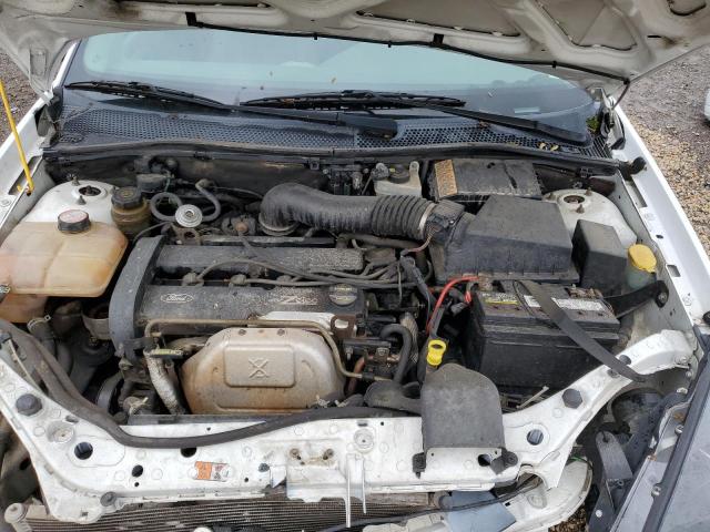 3FAFP37333R166711 - 2003 FORD FOCUS ZX5 WHITE photo 11