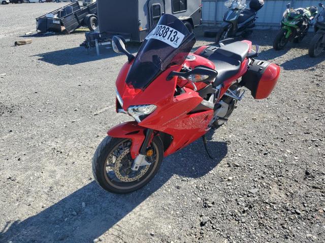 JH2RC7918EK000334 - 2014 HONDA VFR800 F RED photo 2