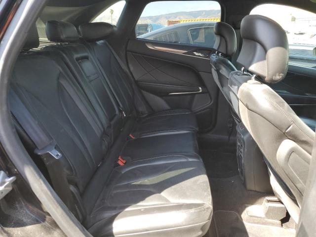 5LMCJ3C98KUL22377 - 2019 LINCOLN MKC RESERVE შავი ფოტო 11