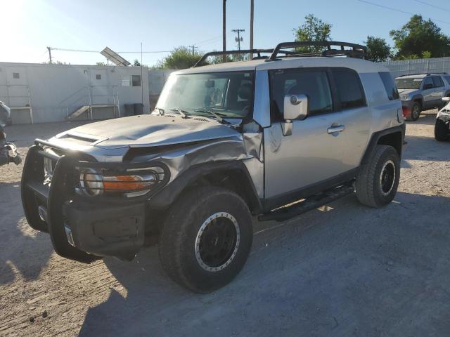 JTEBU11F070083196 - 2007 TOYOTA FJ CRUISER SILVER photo 1