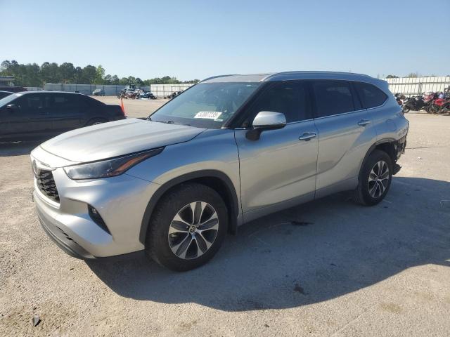 5TDGZRBH8NS225766 - 2022 TOYOTA HIGHLANDER XLE GRAY photo 1