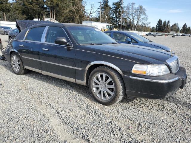 1LNHM81W13Y613173 - 2003 LINCOLN TOWN CAR EXECUTIVE BLACK photo 4