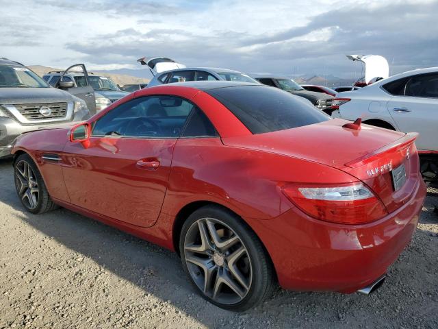 WDDPK4HA8DF065670 - 2013 MERCEDES-BENZ SLK 250 RED photo 2