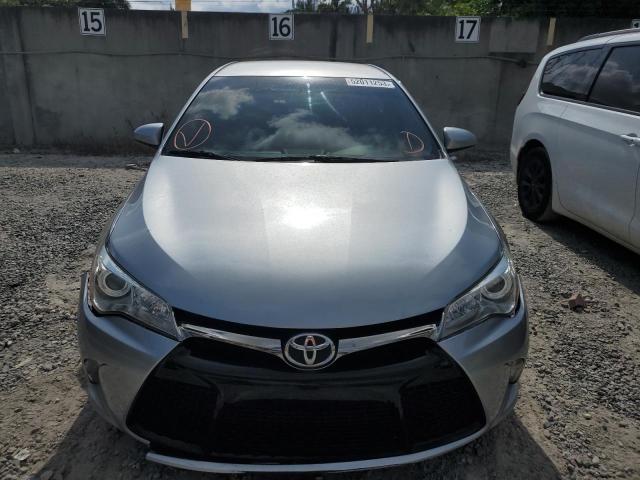 4T1BF1FK4FU493488 - 2015 TOYOTA CAMRY LE SILVER photo 5