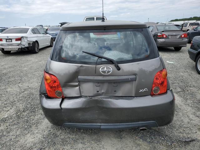 JTKKT624450080230 - 2005 TOYOTA SCION XA GRAY photo 6