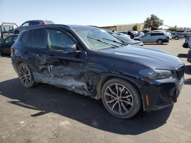 5UX83DP0XP9P56592 - 2023 BMW X3 M40I BLUE photo 4