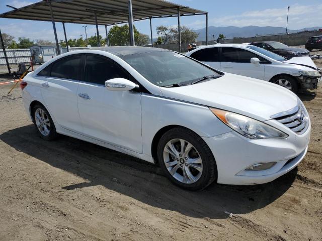 5NPEC4AC8CH458602 - 2012 HYUNDAI SONATA SE WHITE photo 4