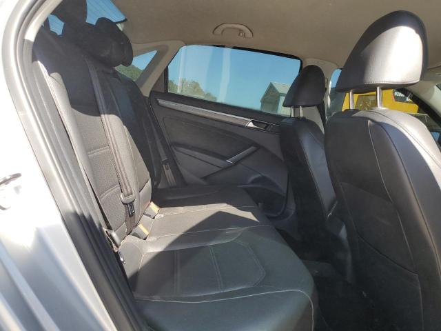 1VWDT7A38HC058360 - 2017 VOLKSWAGEN PASSAT R-LINE ვერცხლისფერი ფოტო 10