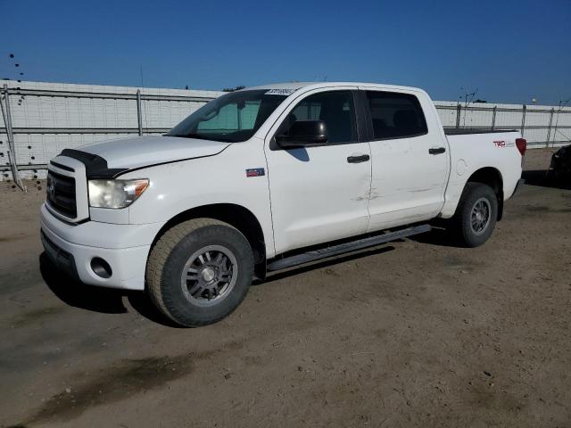 2011 TOYOTA TUNDRA CREWMAX SR5, 