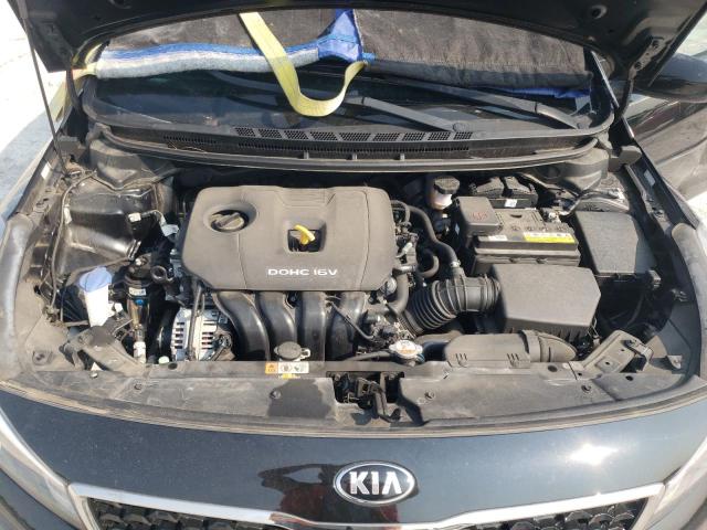 3KPFK4A71HE039769 - 2017 KIA FORTE LX BLACK photo 11