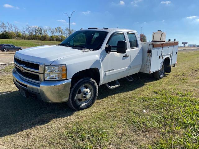 1GBJK39698E158878 - 2008 CHEVROLET SILVERADO K3500 WHITE photo 2