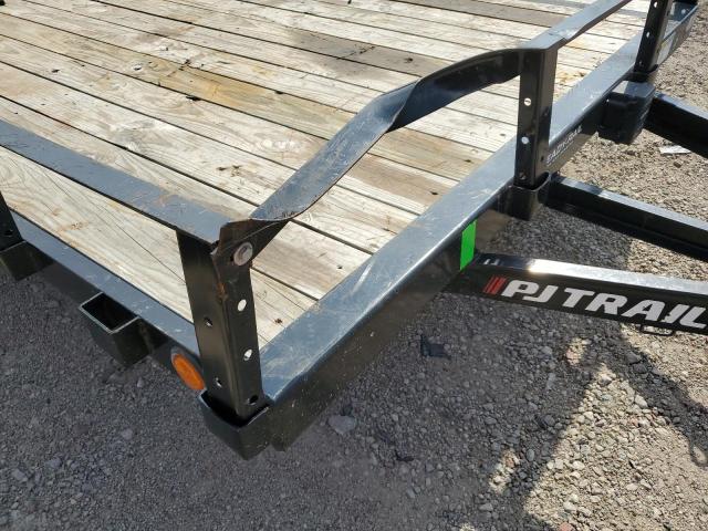 3CV1U2028P2659996 - 2023 UTILITY TRAILER შავი ფოტო 9