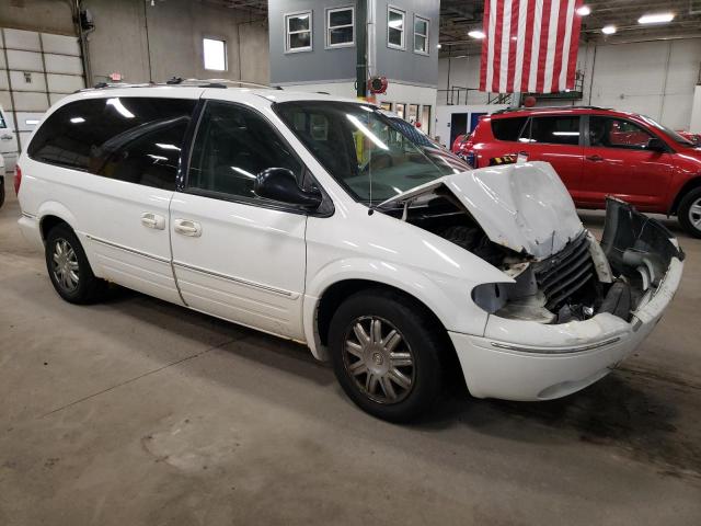 2C8GP64L85R337819 - 2005 CHRYSLER TOWN & COU LIMITED WHITE photo 4