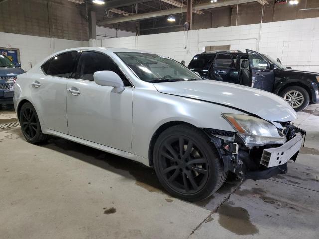 JTHBK262085053396 - 2008 LEXUS IS 250 WHITE photo 4