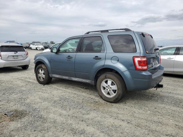 1FMCU0DG7CKB04997 - 2012 FORD ESCAPE XLT BLUE photo 2