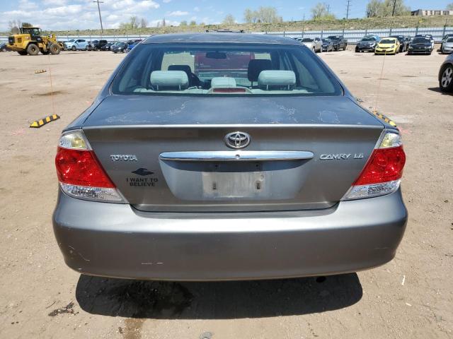 4T1BE30K95U594175 - 2005 TOYOTA CAMRY LE GRAY photo 6