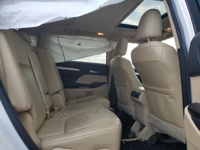 5TDKKRFHXFS059342 - 2015 TOYOTA HIGHLANDER XLE WHITE photo 11