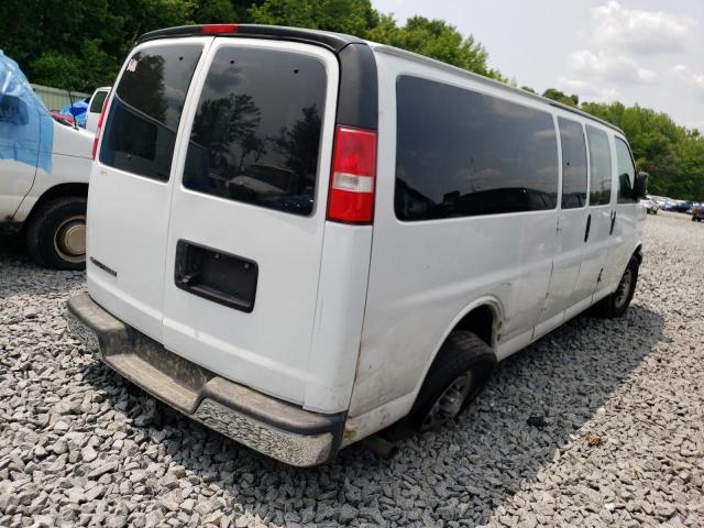 1GAZGPFG4J1209388 - 2018 CHEVROLET EXPRESS G3 LT WHITE photo 3