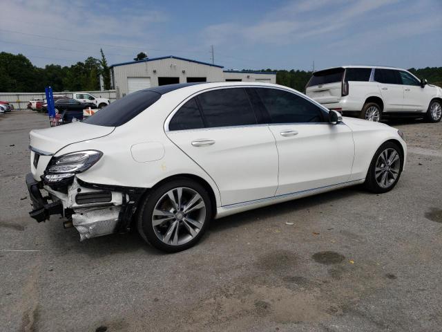 55SWF4JB1HU190127 - 2017 MERCEDES-BENZ C 300 WHITE photo 3