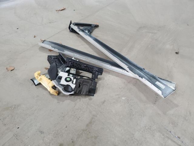 WBA8D9G57JNU71822 - 2018 BMW 330 XI WHITE photo 12