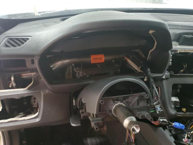 WBA8D9G57JNU71822 - 2018 BMW 330 XI WHITE photo 9