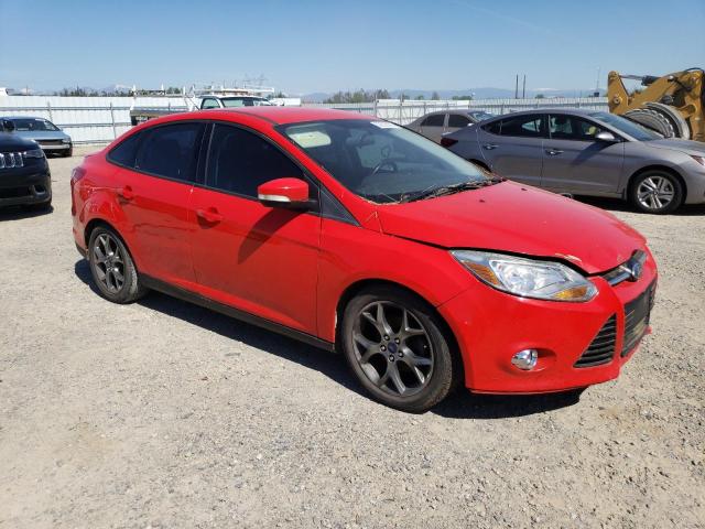 1FADP3F28EL455990 - 2014 FORD FOCUS SE RED photo 4