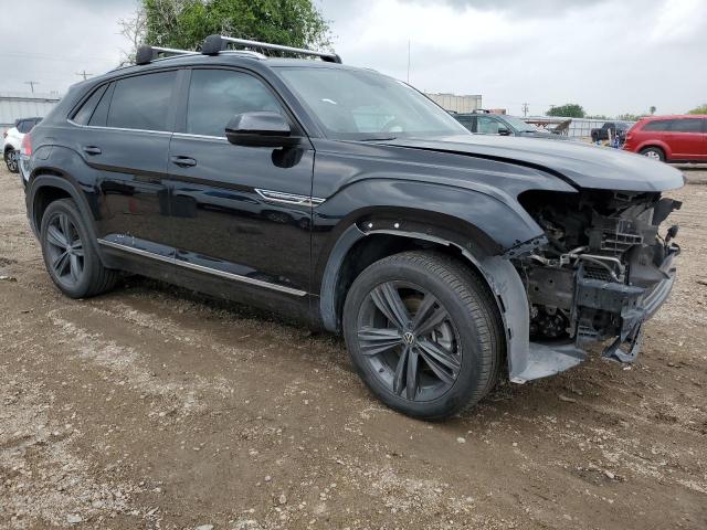 1V2PE2CA4MC208319 - 2021 VOLKSWAGEN ATLAS CROS SE BLACK photo 4