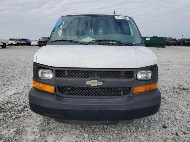 1GCWGFCF4F1230250 - 2015 CHEVROLET EXPRESS G2 WHITE photo 5