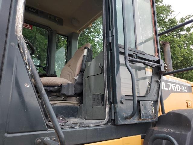 HHKHLL04ED0000137 - 2013 HYUNDAI LOADER YELLOW photo 6