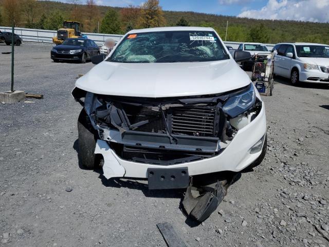 2GNAXHEV9J6271156 - 2018 CHEVROLET EQUINOX LS WHITE photo 5