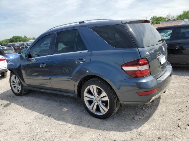 4JGBB8GBXBA625149 - 2011 MERCEDES-BENZ ML 350 4MATIC GRAY photo 2
