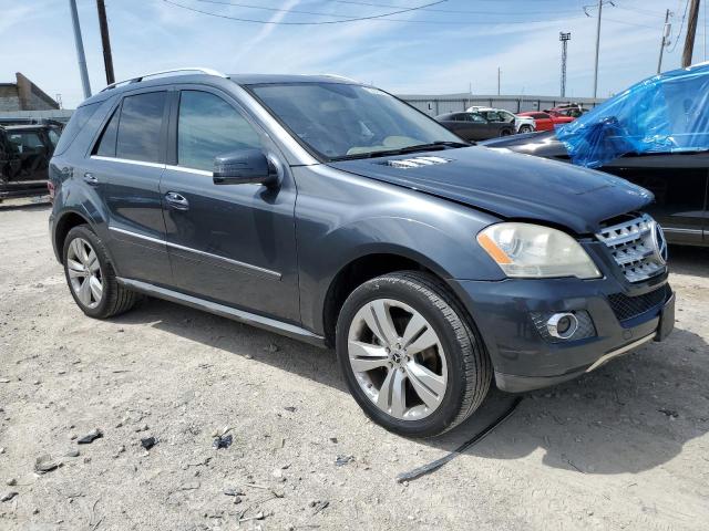 4JGBB8GBXBA625149 - 2011 MERCEDES-BENZ ML 350 4MATIC GRAY photo 4