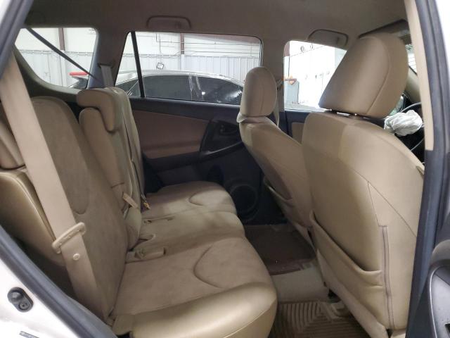 2T3BF4DV6CW260052 - 2012 TOYOTA RAV4 WHITE photo 11